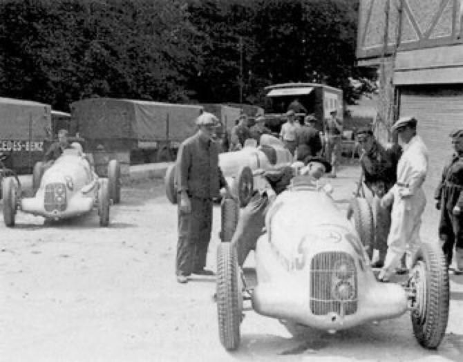 Ringhaus - Home Of Silver Arrows Nürburg Exterior foto